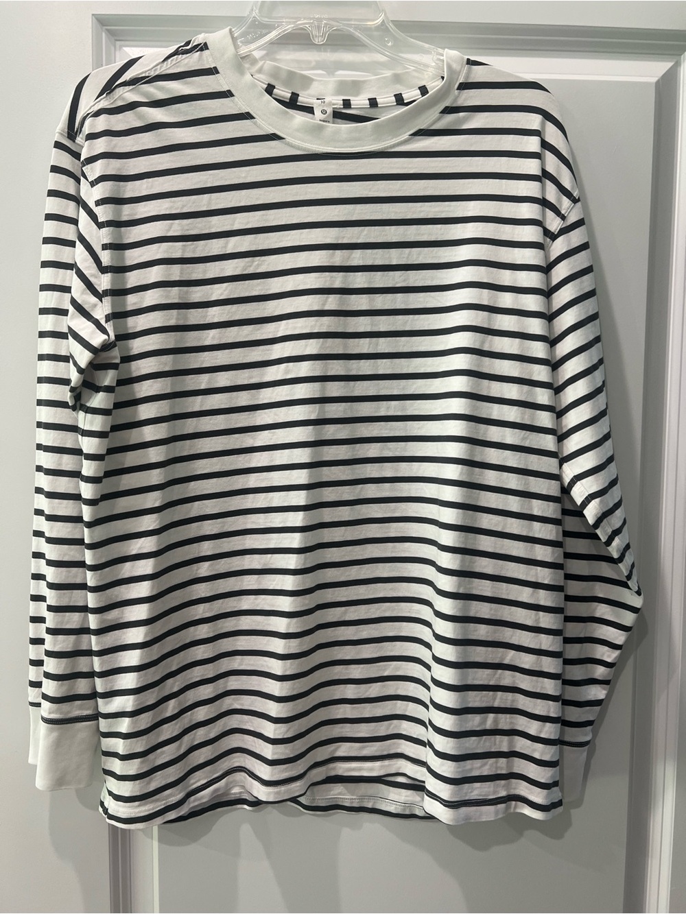 lululemon athletica White and Black Striped Long-Sleeve Crew